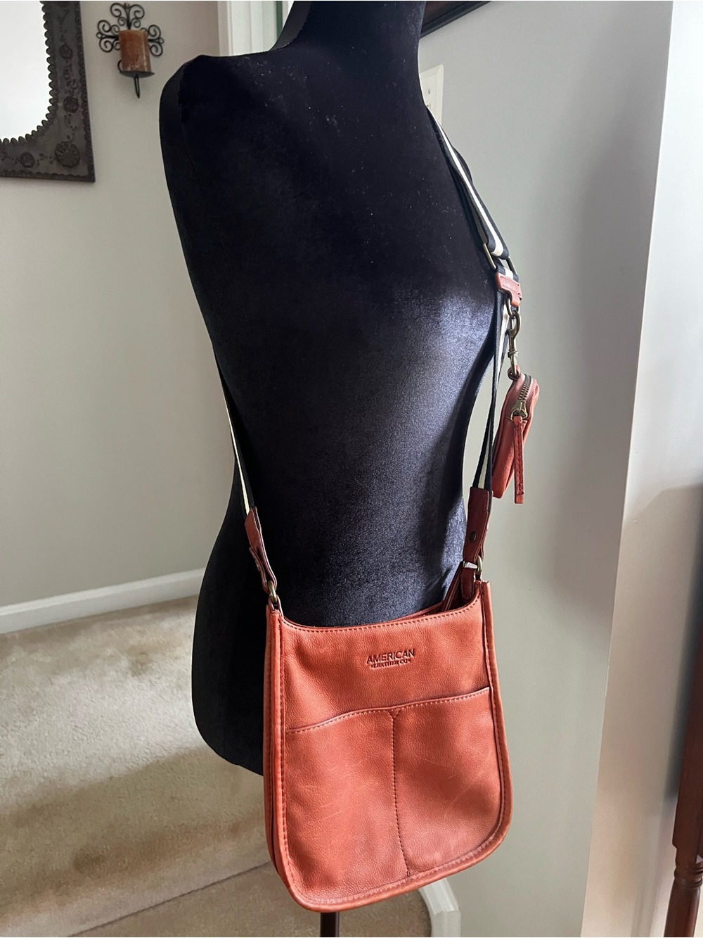 American Leather Co. Cali Crossbody Bag in Cognac Brown - Picture 4 of 11